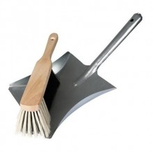 Pelle métallique avec balayette